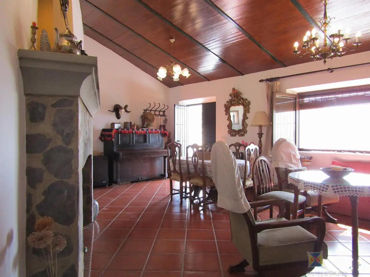 Comedor de Finca rústica en venta en Encinasola