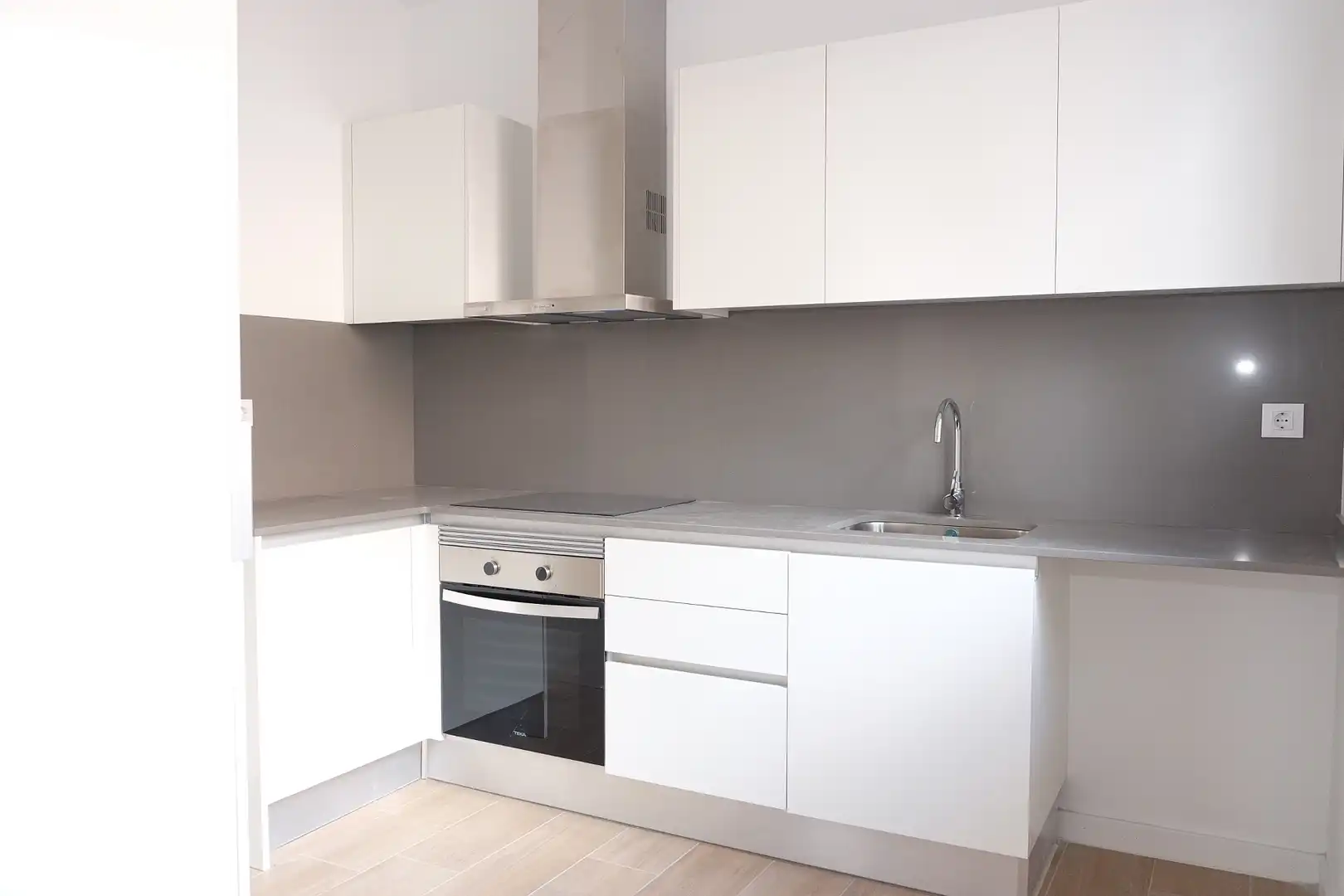 Cocina de Piso en venta en El Prat de Llobregat con Aire acondicionado, Calefacción y Terraza