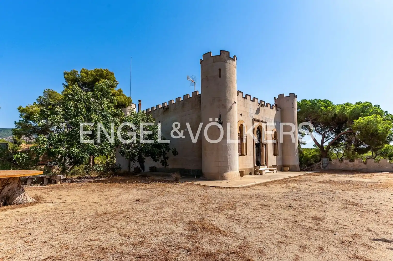 Vista exterior de Casa o chalet en venta en Badalona con Calefacción y Jardín privado