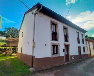 Exterior view of Country house for sale in Pravia