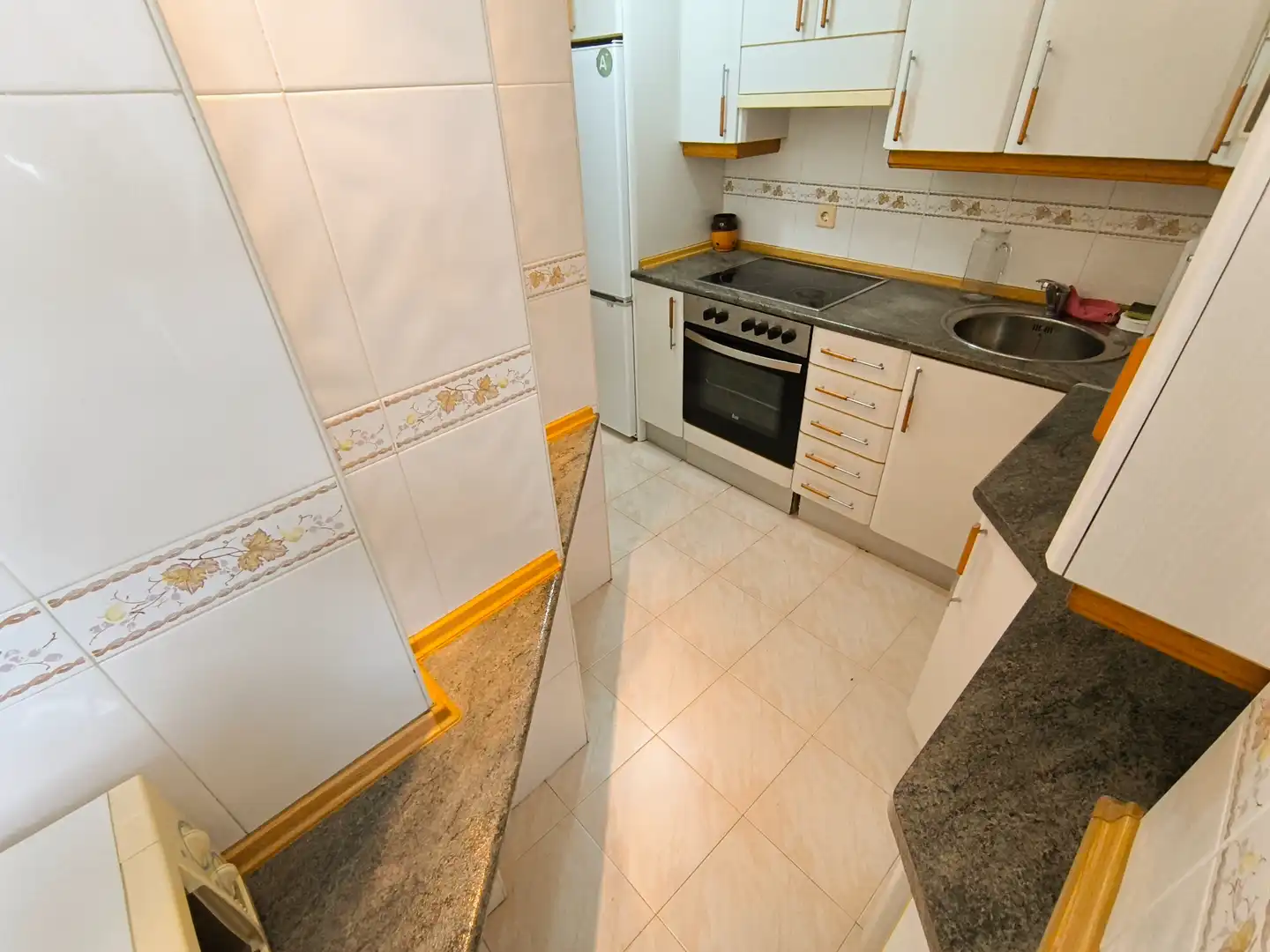 Cuina de Àtic en venda en Palencia amb Calefacció, Parquet i Terrassa