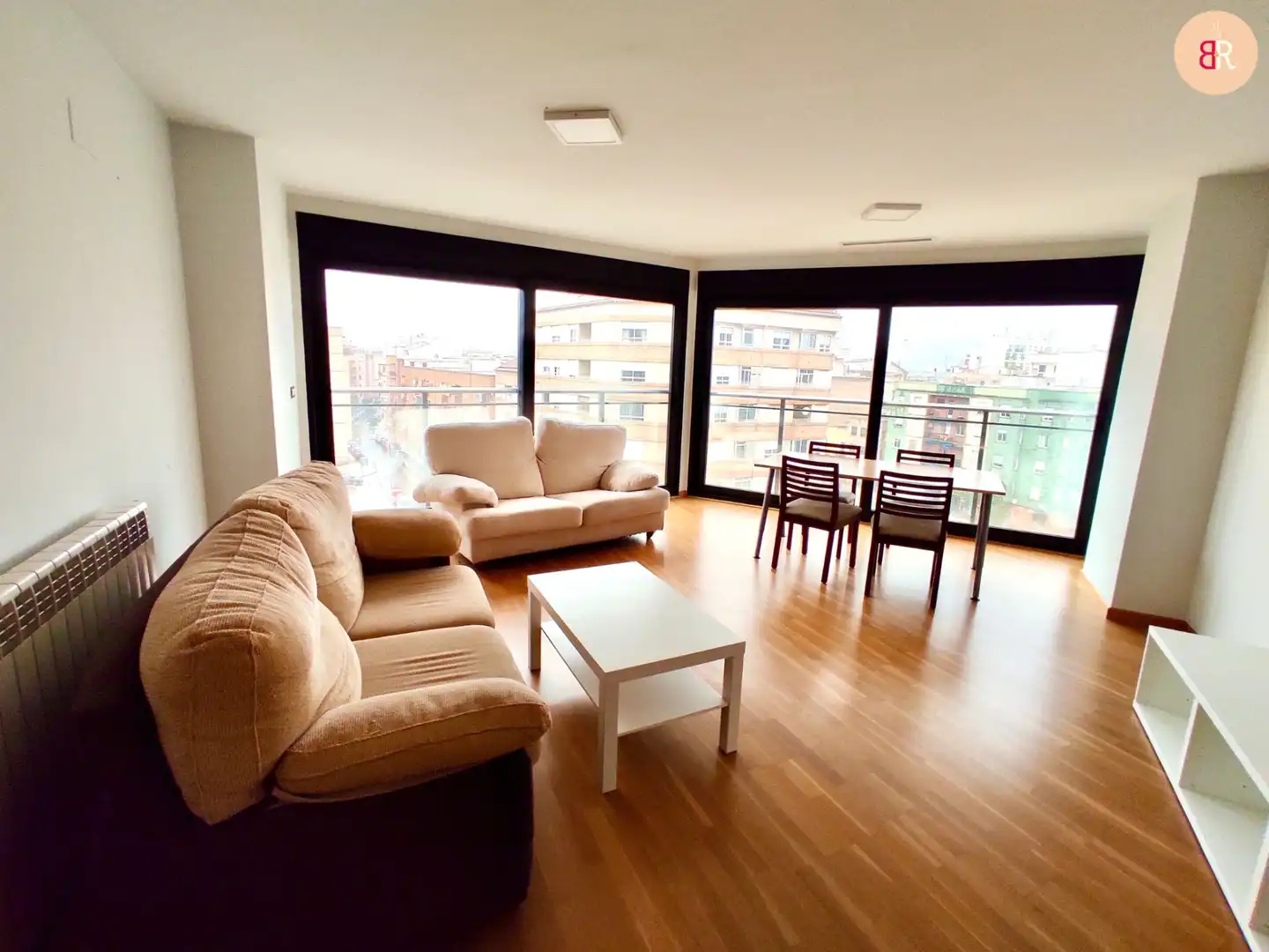 Sala d'estar de Casa o xalet per a compartir en Castellón de la Plana / Castelló de la Plana amb Moblat