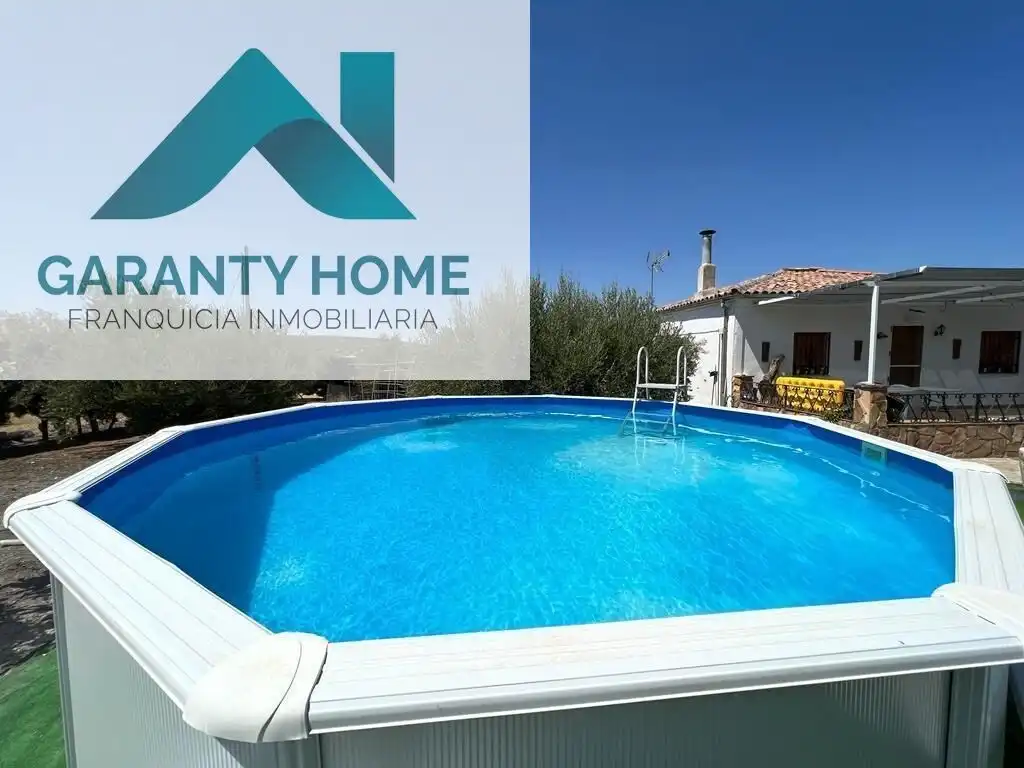 Piscina de Finca rústica en venta en Martos con Aire acondicionado, Calefacción y Jardín privado