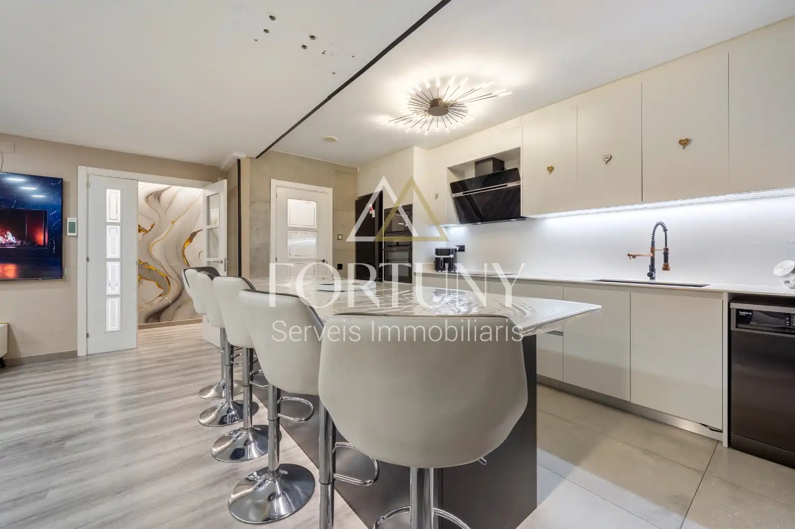 Appartamento con ascensore in vendita a M. MERCE MARÇAL I SERRA, imagen 4