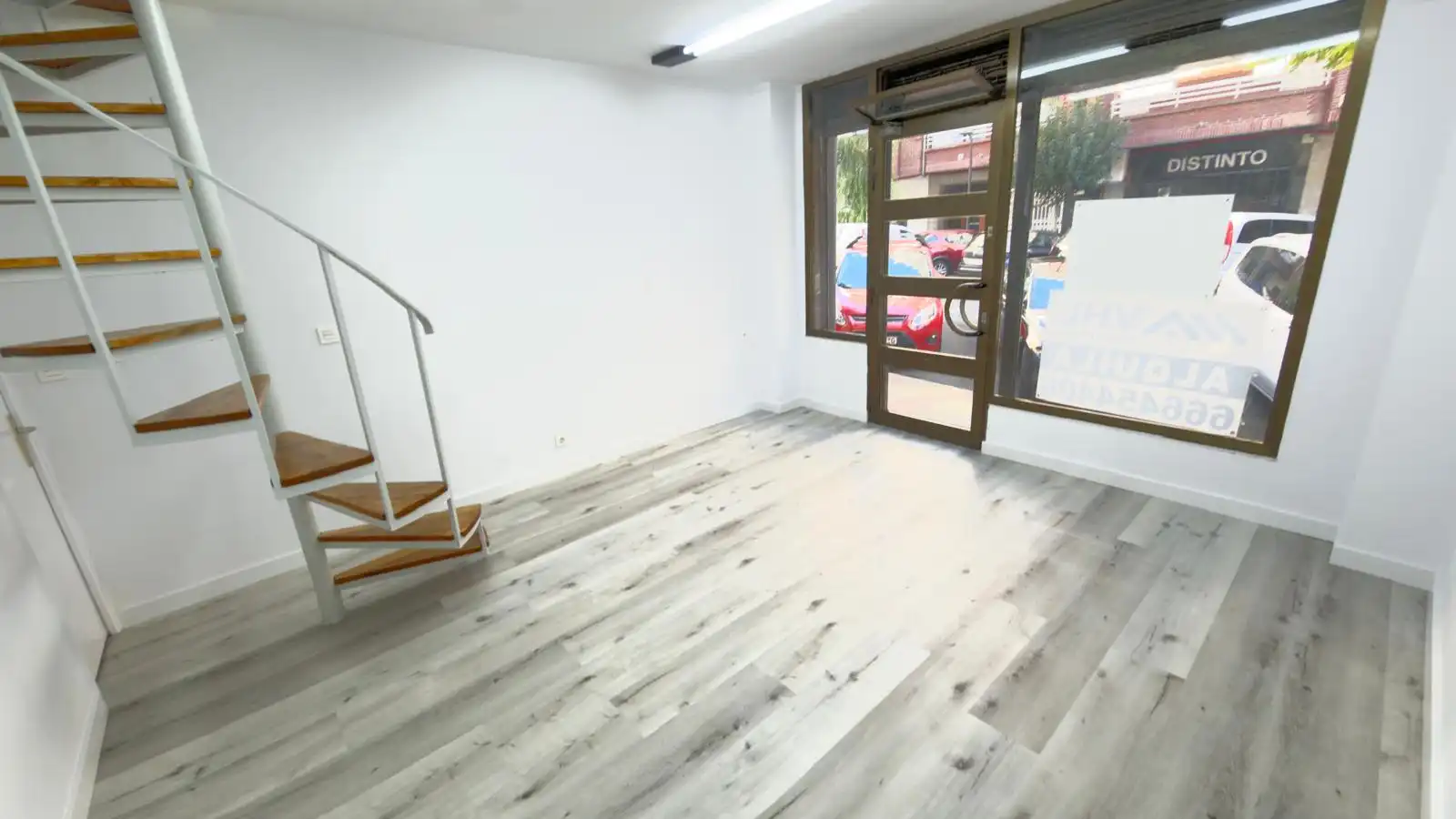Gewerbefläche zur Miete in Calle Venancio Bosco, imagen 2