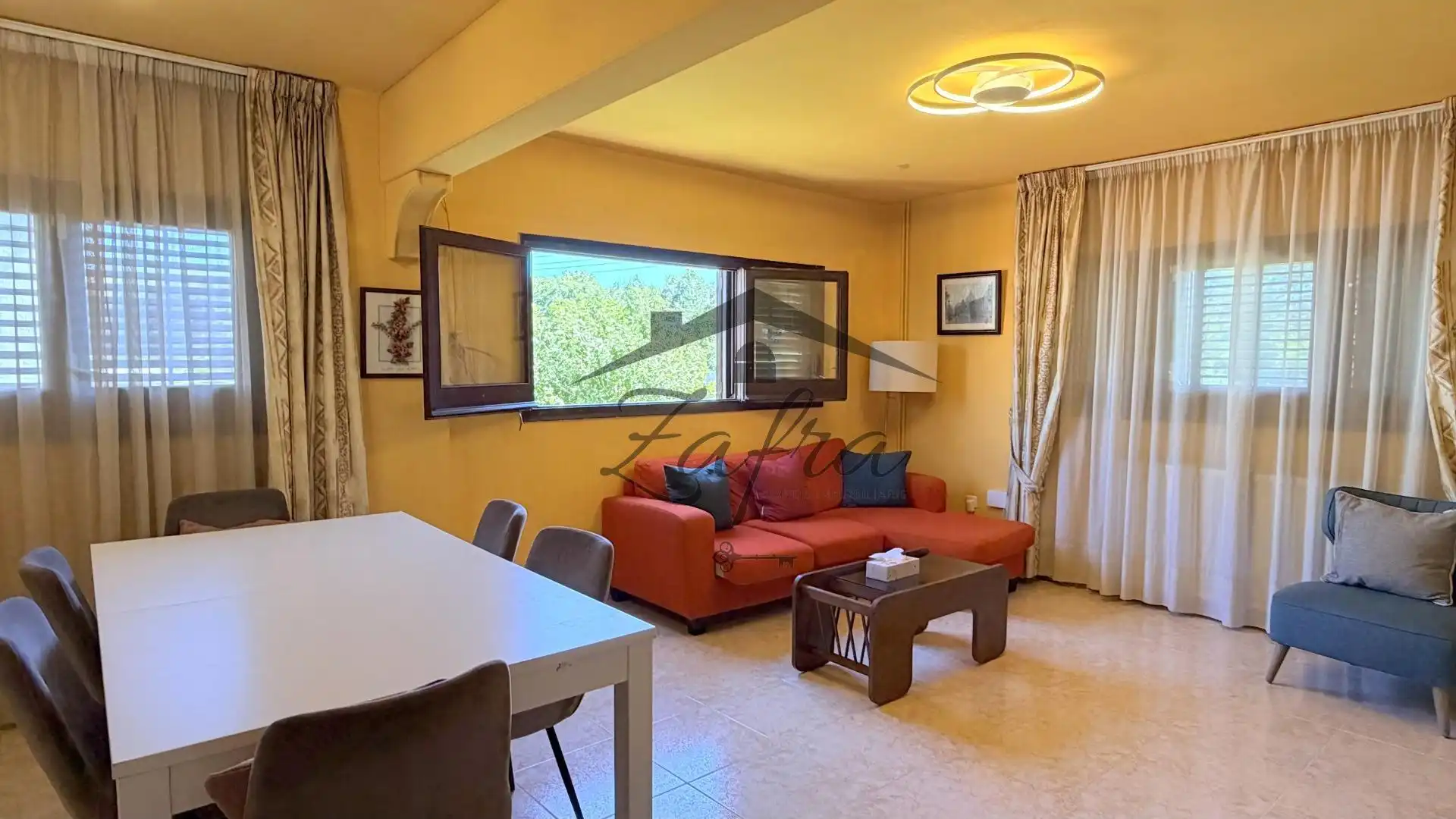 Casa con jardín en venta en Carrer Carrer Canigó, imagen 11