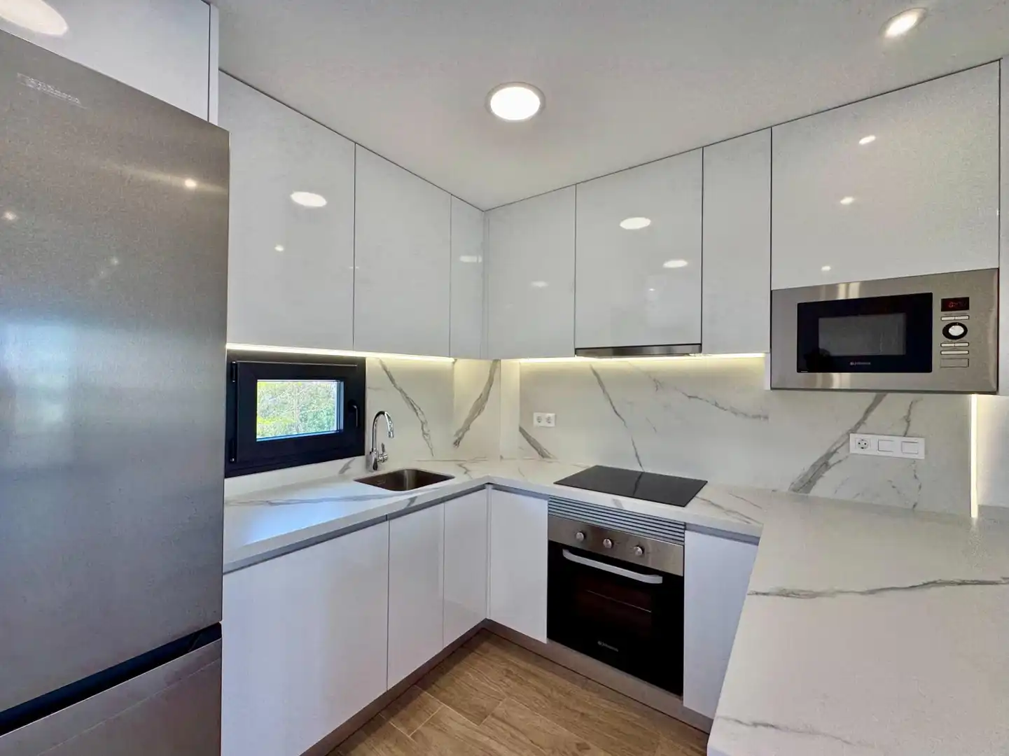 Ático con terraza en venta en Los Balcones - Los Altos, imagen 17