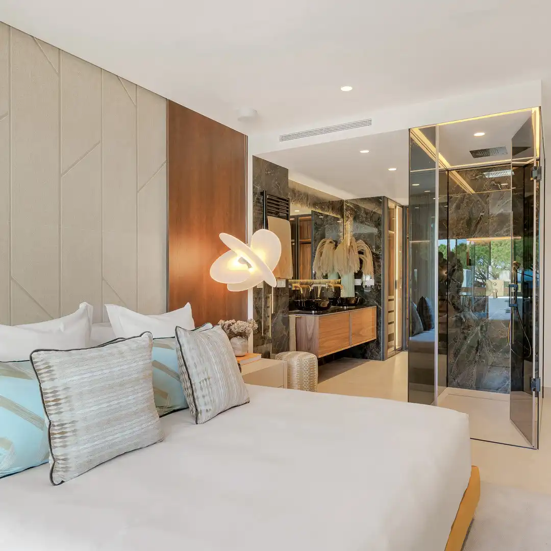 Dormitori de Apartament en venda en Marbella amb Aire condicionat, Terrassa i Piscina