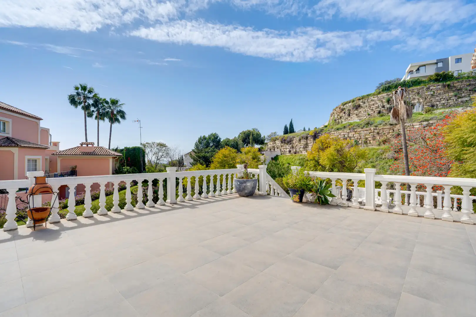 Terrassa de Casa o xalet en venda en Benahavís amb Jardí privat, Terrassa i Piscina