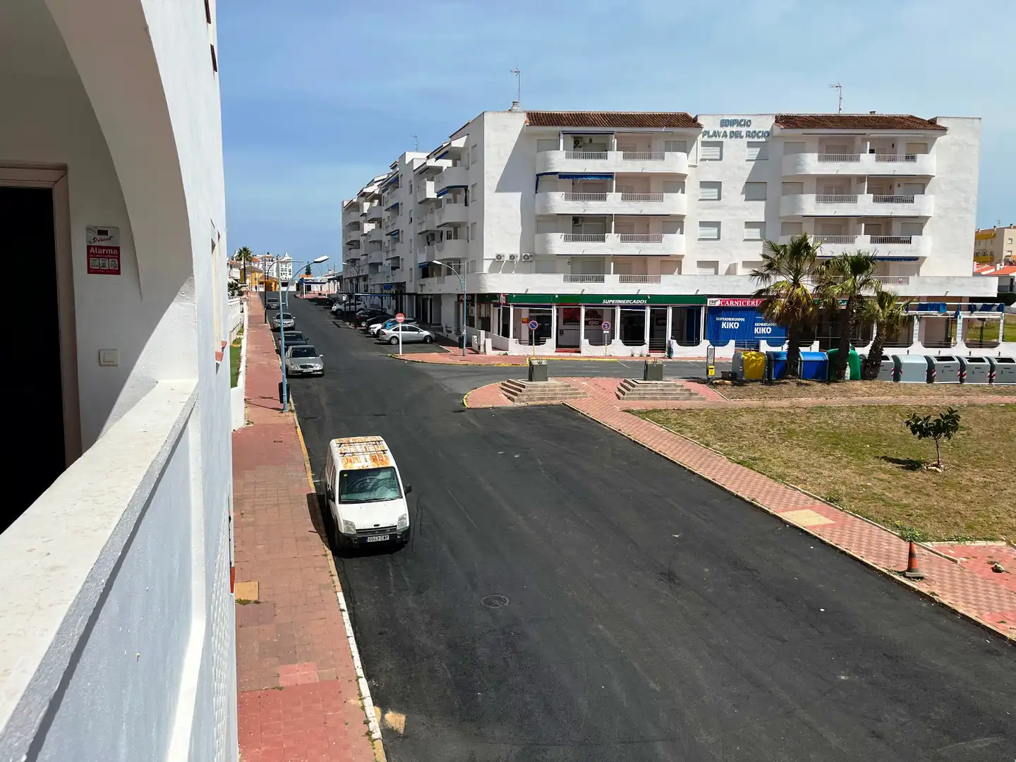 Vista exterior de Piso en venta en Almonte con Amueblado, Lavadora y Microondas