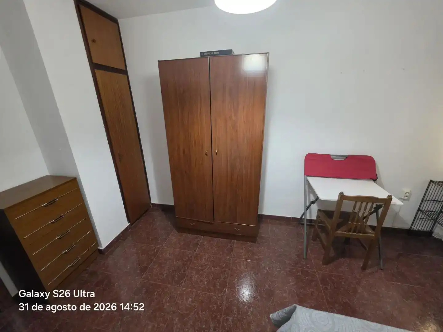 Schlafzimmer von Wohnung zur Miete in Cáceres mit Privatgarten, Möbliert und Balkon