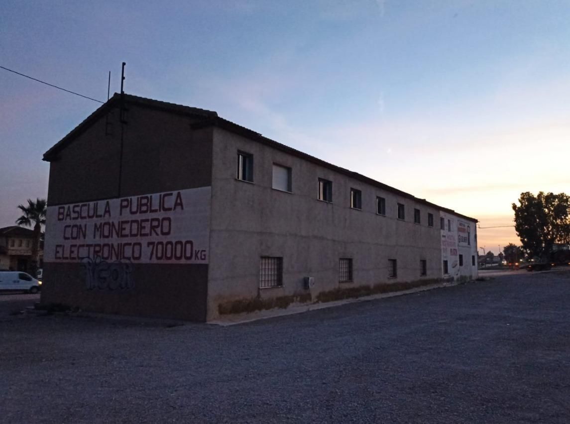 Nau industrial de lloguer a Sutullena