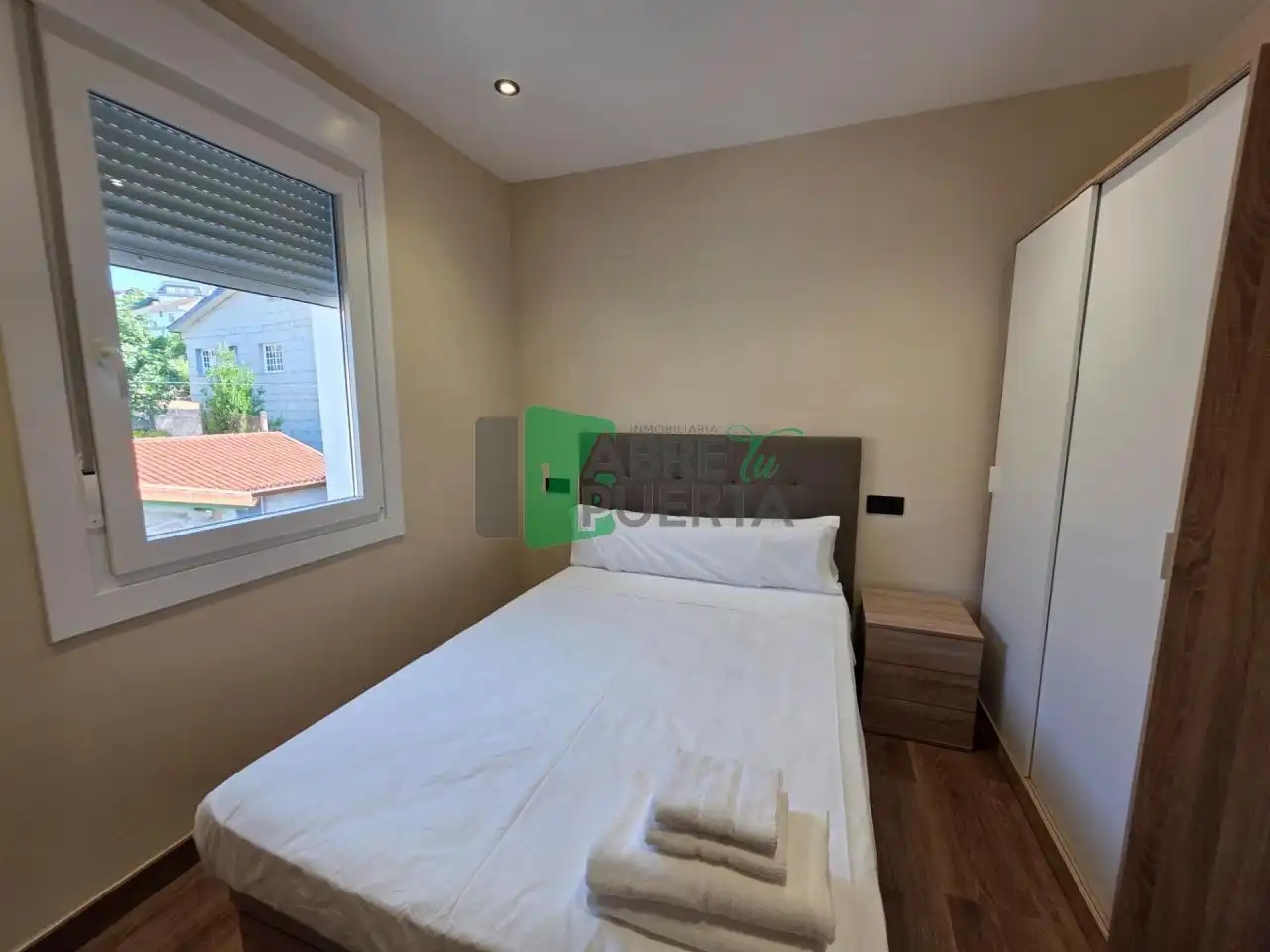 Dormitori de Casa o xalet de lloguer en Ourense Capital  amb Calefacció i Moblat