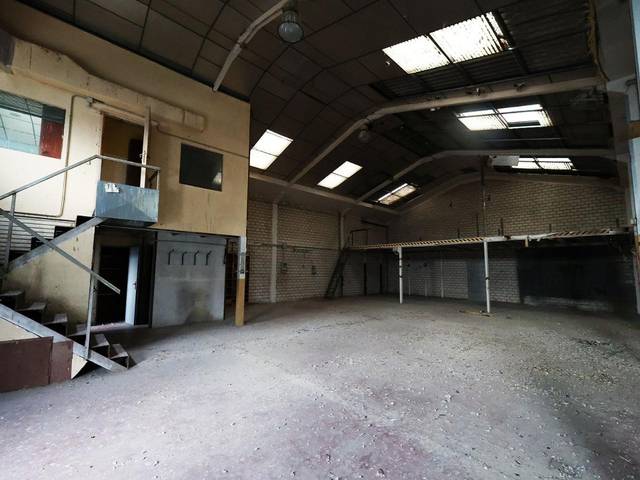 Nave industrial en Venta en Avenida de las Canteras, 55 en Altos del Olivar - El Caracol