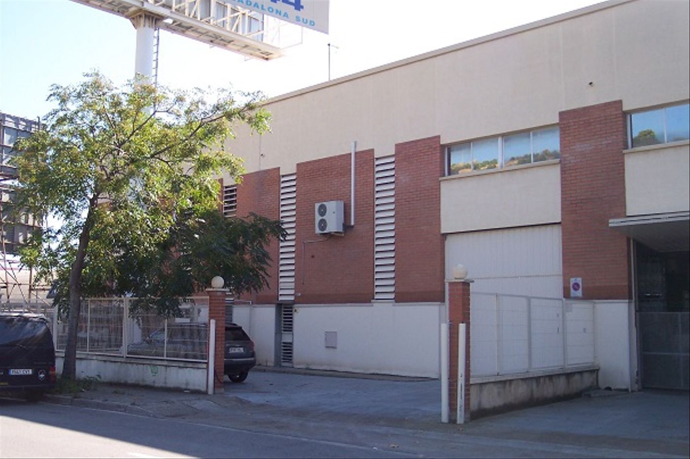 Nau industrial de lloguer a Carrer d'Occitània, 59, Manresà