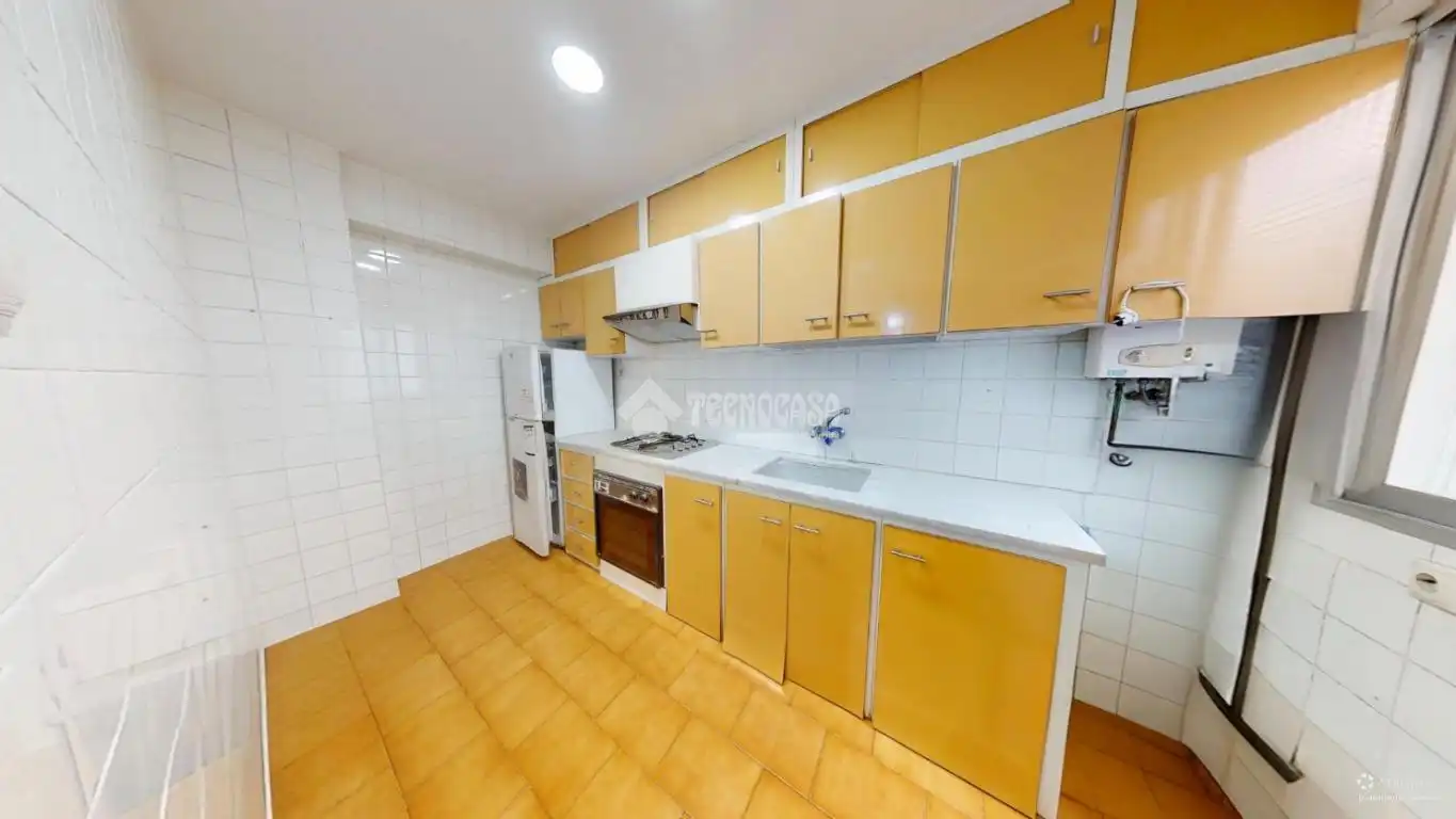 Cocina de Piso en venta en Valencia con Balcón