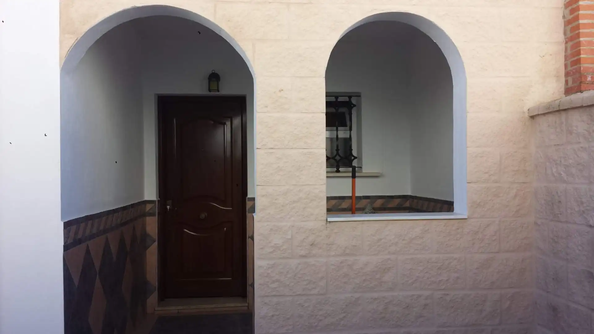Einfamilien-Reihenhaus zum Verkauf in Villamartín mit Klimaanlage
