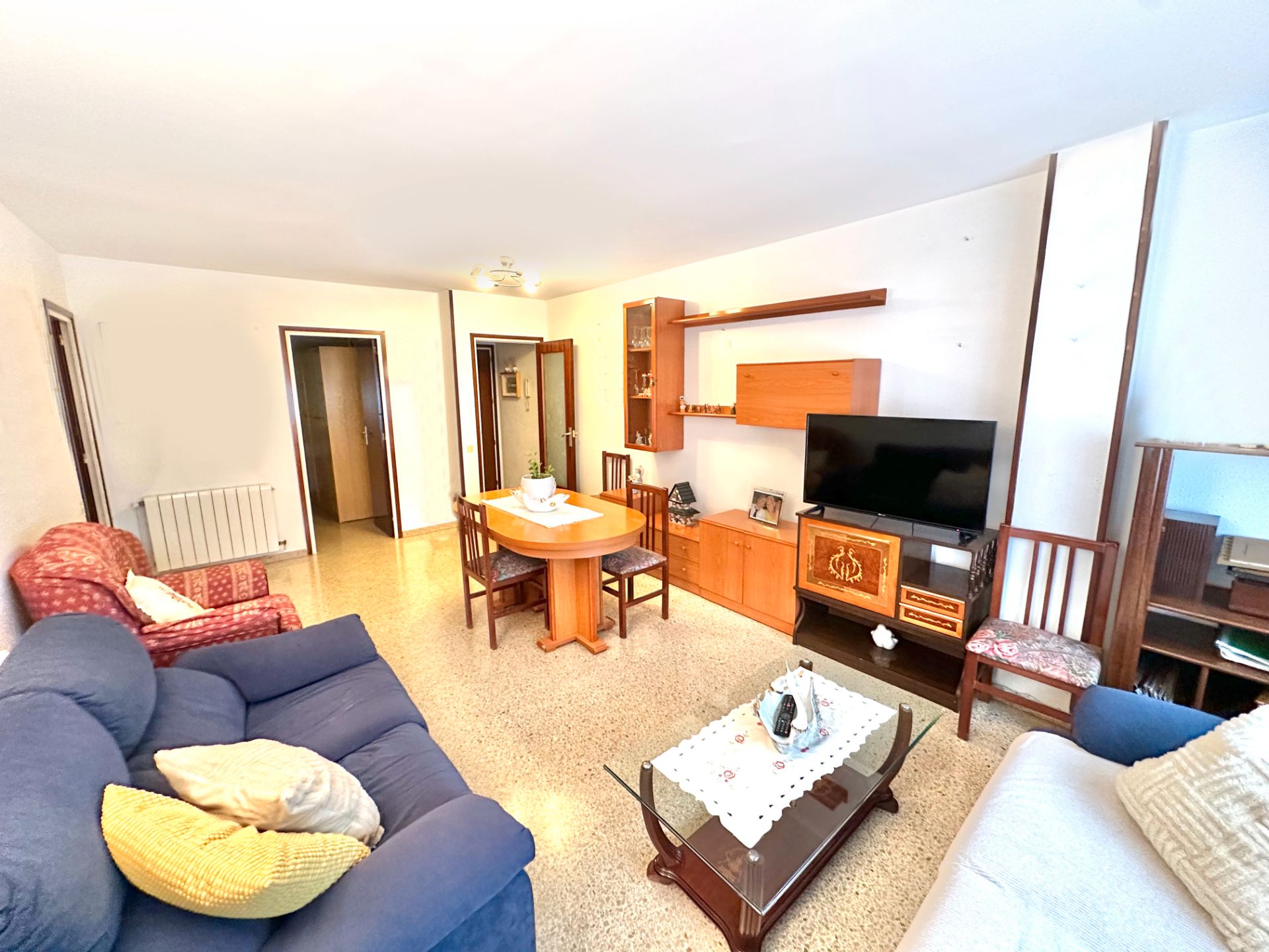 Living room of Flat for sale in Terrassa  with Heating, Oven and Balcony