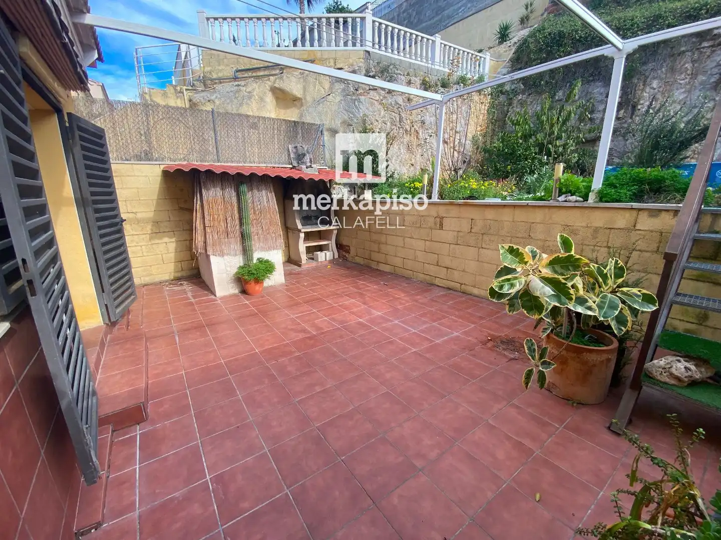 Terrasse von Einfamilien-Reihenhaus zum Verkauf in Calafell mit Heizung
