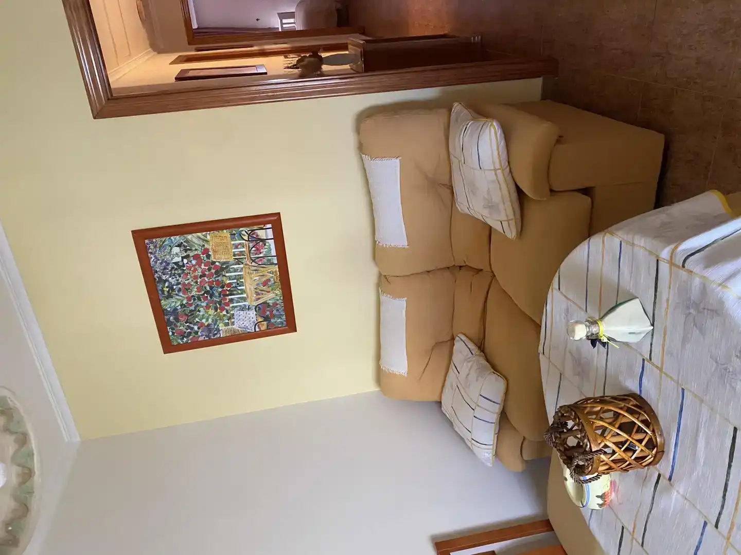 Sala d'estar de Casa adosada en venda en Fuenterrobles amb Aire condicionat i Balcó