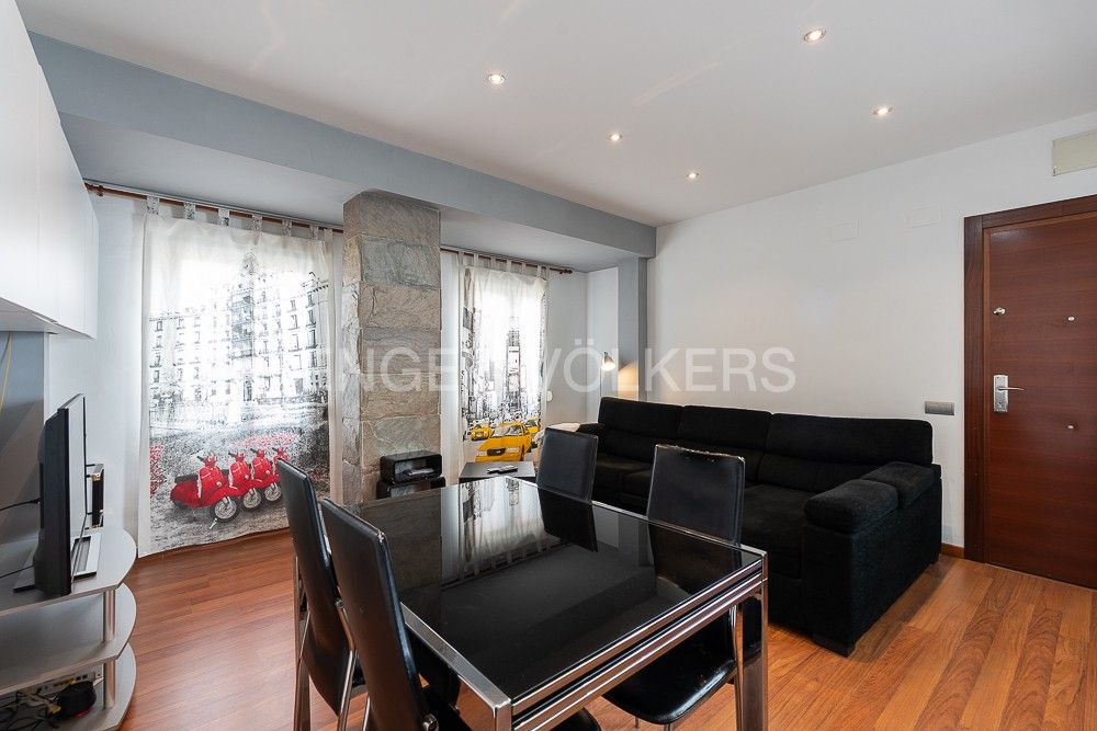 Living room of Apartment for sale in  Valencia Capital  with Air Conditioner, Heating and Parquet flooring