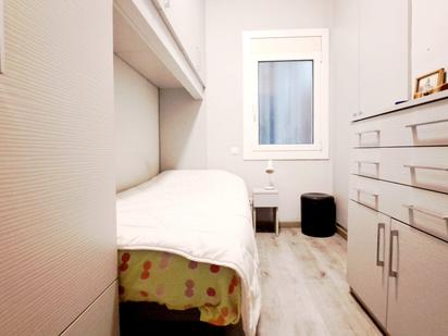 Bedroom of Flat for sale in  Barcelona Capital  with Parquet flooring and Oven