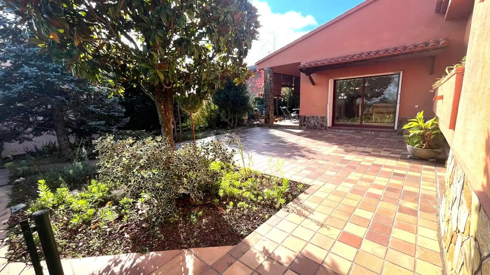 Jardí de Casa o xalet en venda en Riells i Viabrea amb Calefacció