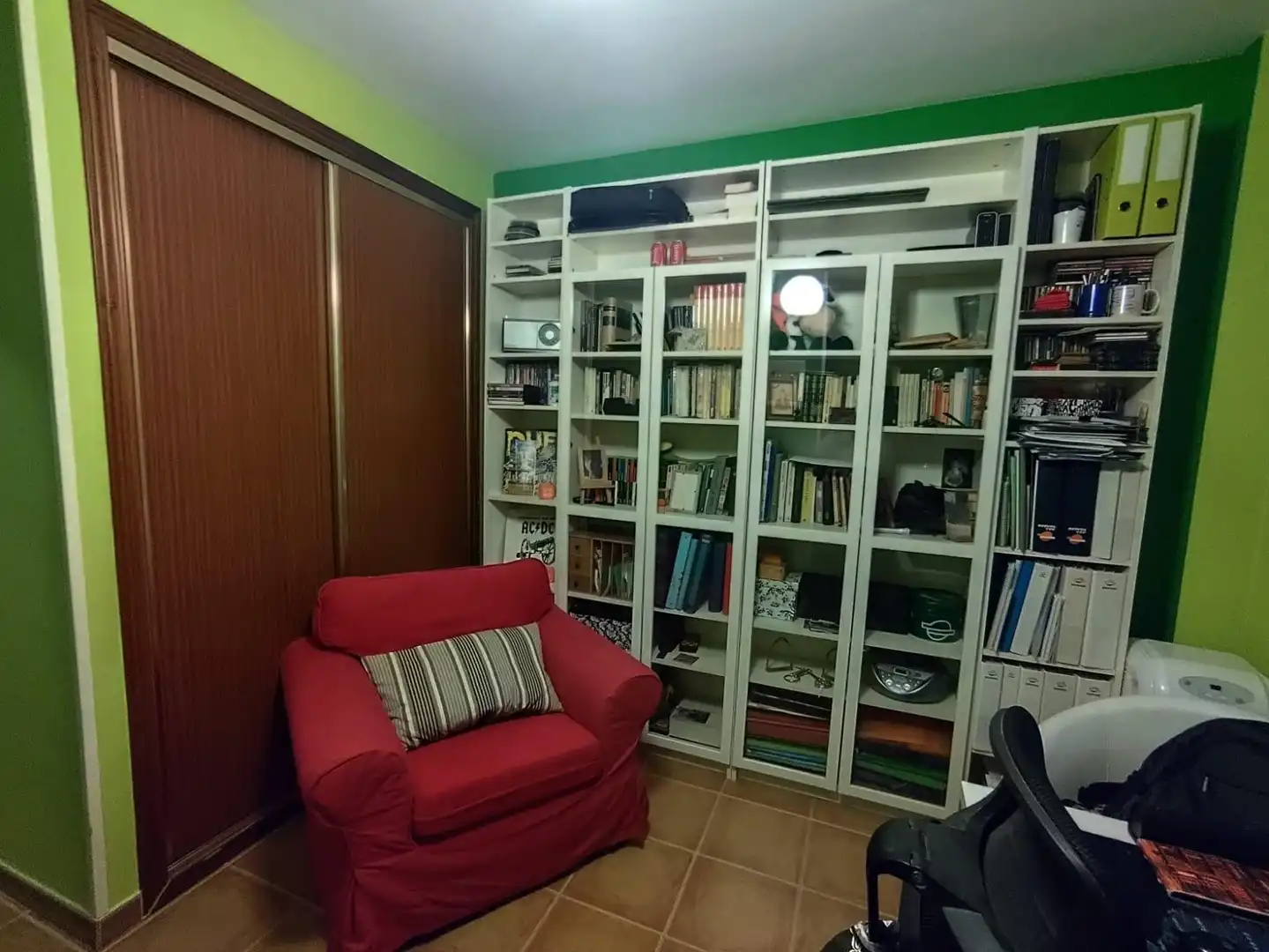 Sala de estar de Casa adosada en venta en Anchuelo con Calefacción, Terraza y Piscina comunitaria
