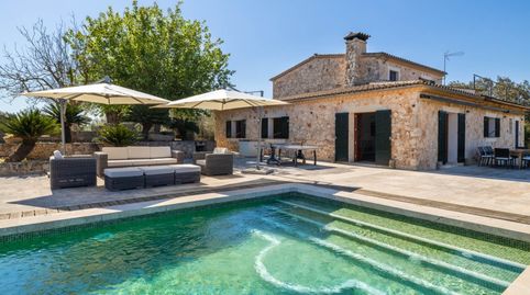 Encantadora finca de piedra en venta cerca de Sineu, en el centro de Mallorca