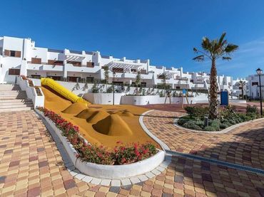 Appartement compact avec jardin à vendre à San Juan de los Terreros
