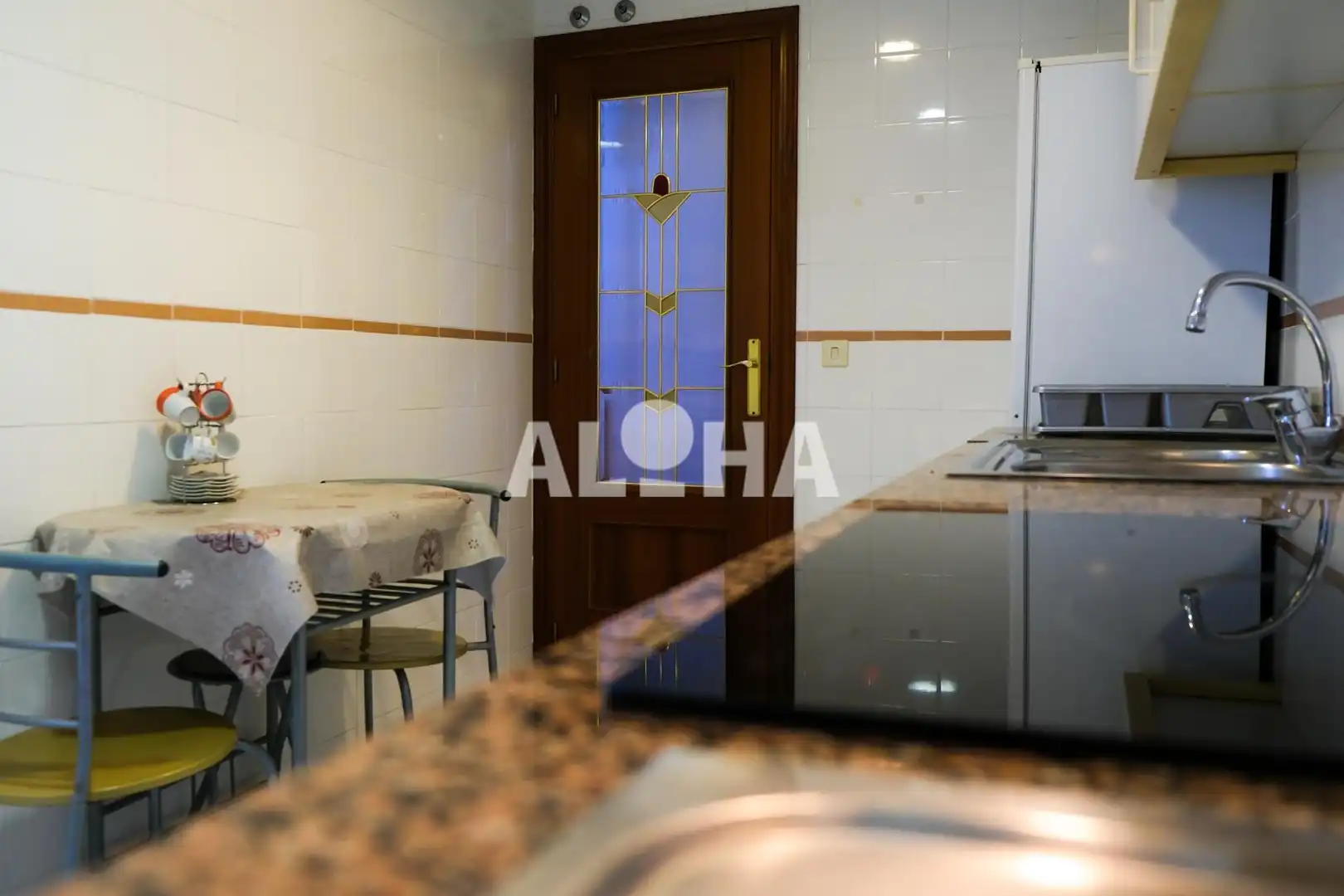 Cuina de Pis de lloguer en Moncada amb Aire condicionat, Moblat i Balcó