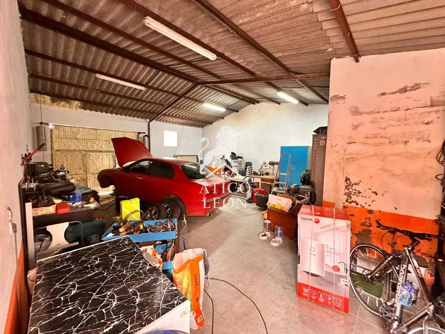Parking of Houses for sale in Valdefresno  with Heating, Private garden and Storage room