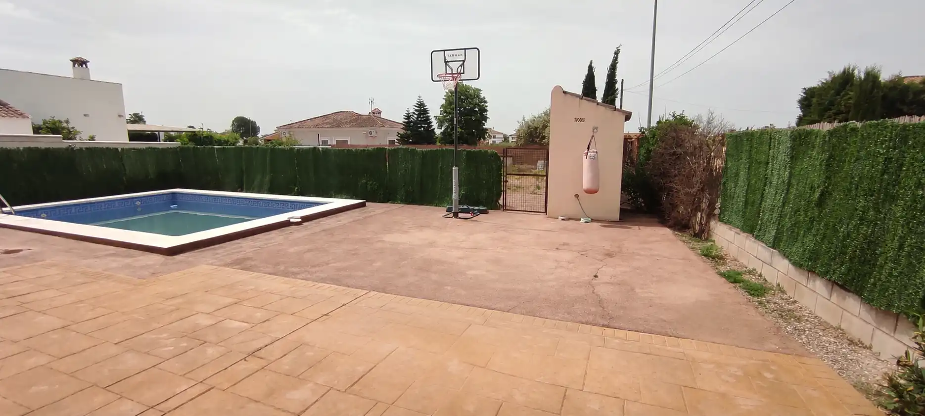 Piscina de Casa o xalet en venda en La Carlota amb Aire condicionat, Jardí privat i Terrassa