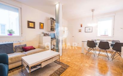 Living room of Flat for sale in  Madrid Capital  with Heating