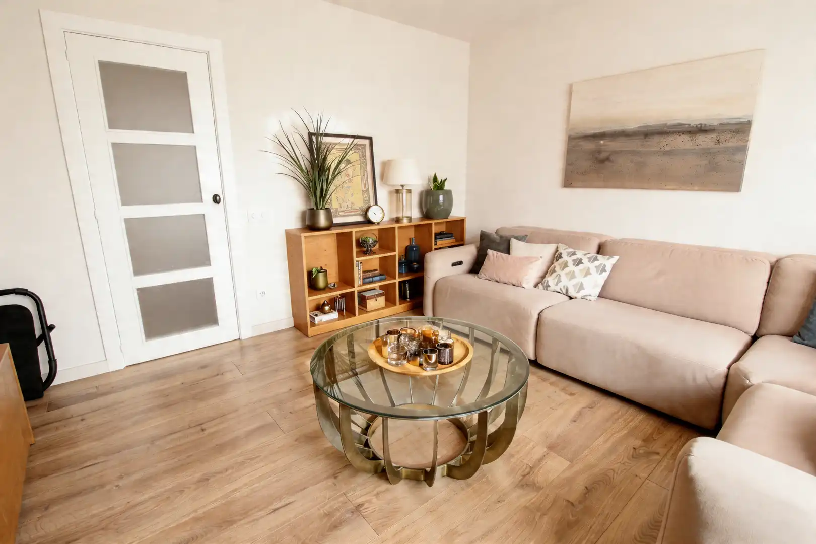 Sala d'estar de Pis en venda en Barcelona amb Aire condicionat, Parquet i Forn