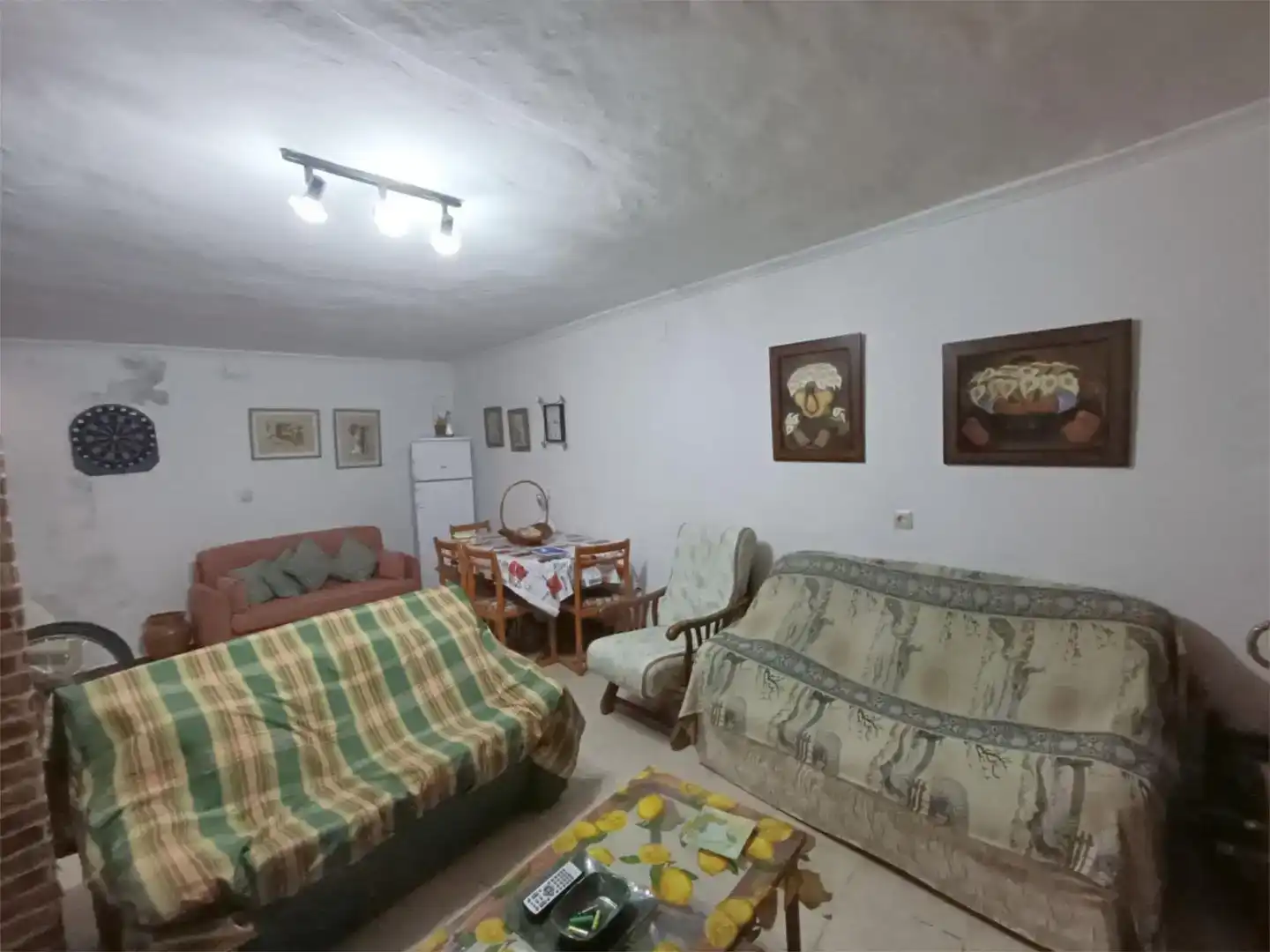 Sala d'estar de Pis en venda en Arenas de San Juan  amb Aire condicionat i Moblat