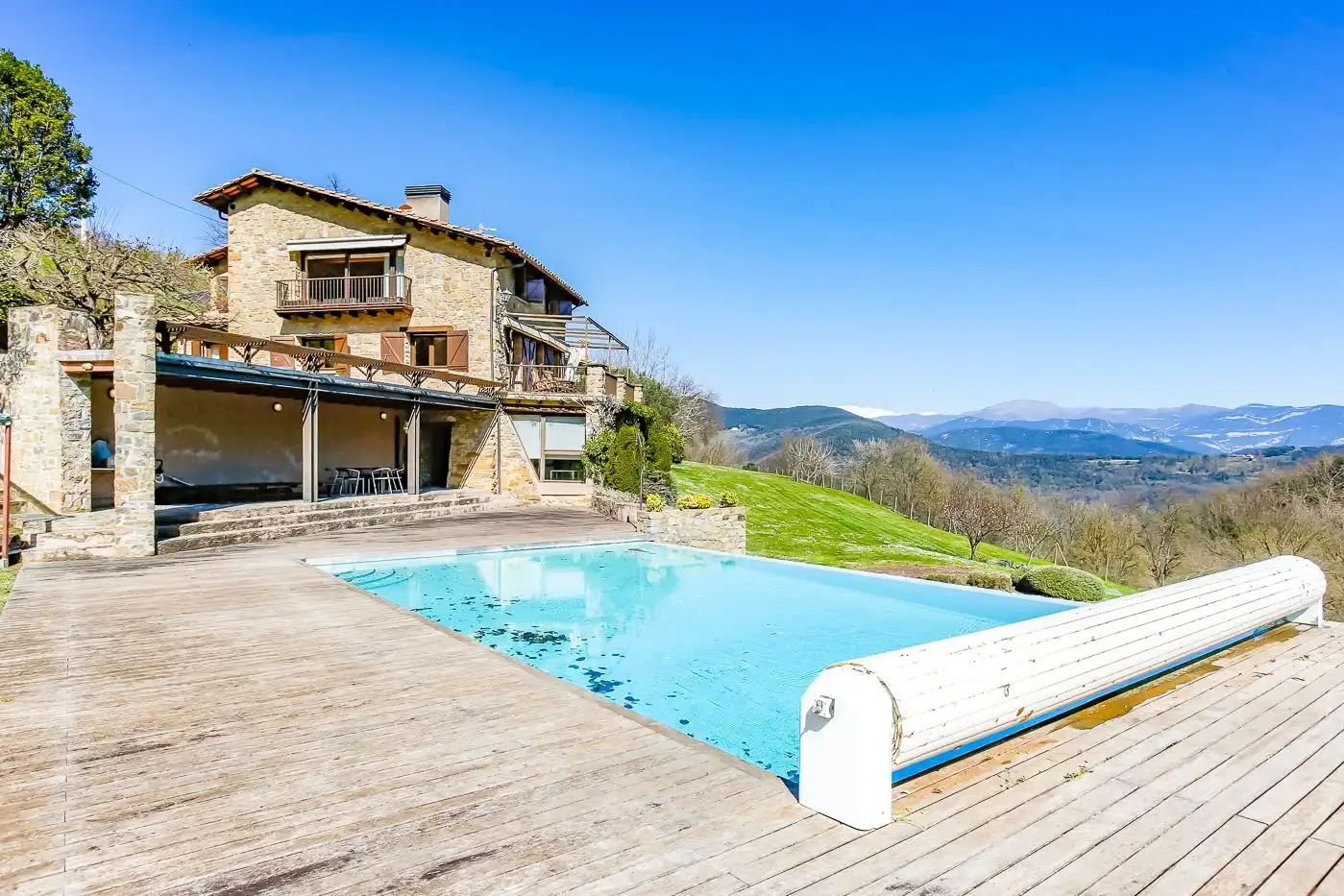 Piscina de Finca rústica en venta en Olot con Calefacción, Jardín privado y Terraza