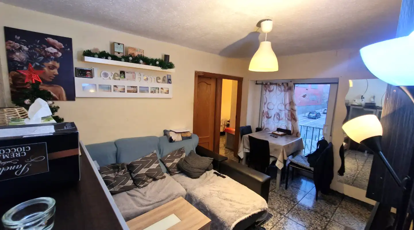 Sala de estar de Piso en venta en  Barcelona Capital con Balcón