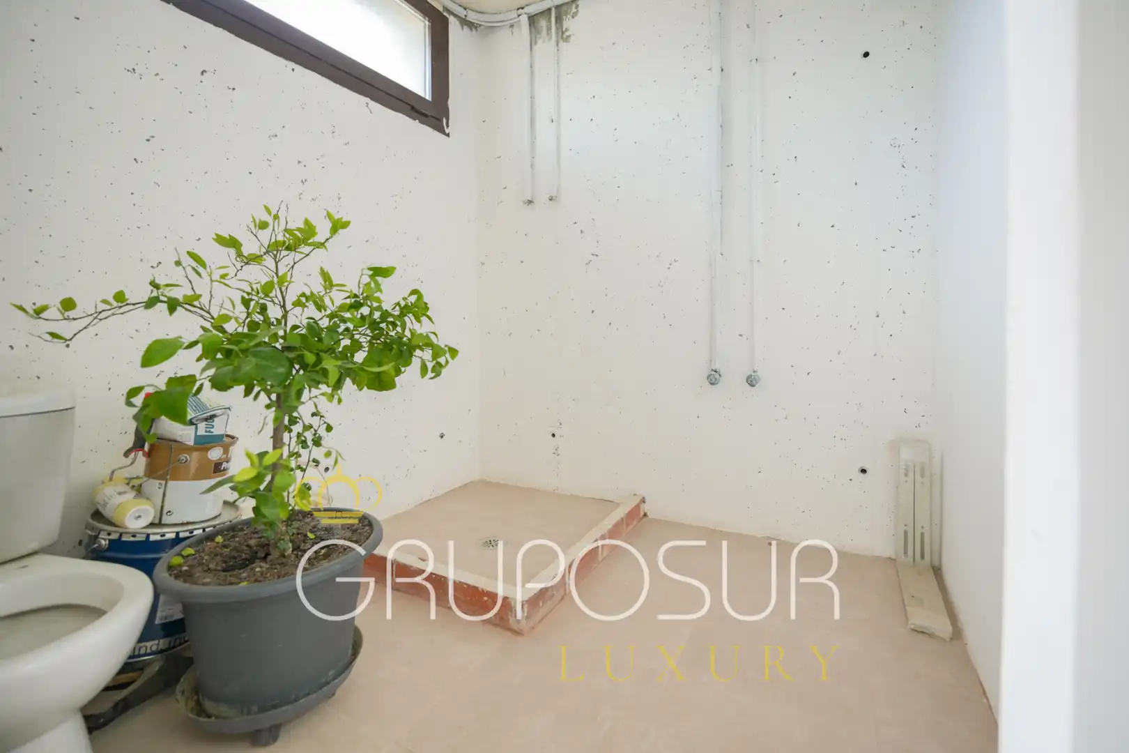 Einfamilien-Reihenhaus zum Verkauf in Valladolid mit Klimaanlage, Heizung und Terrasse
