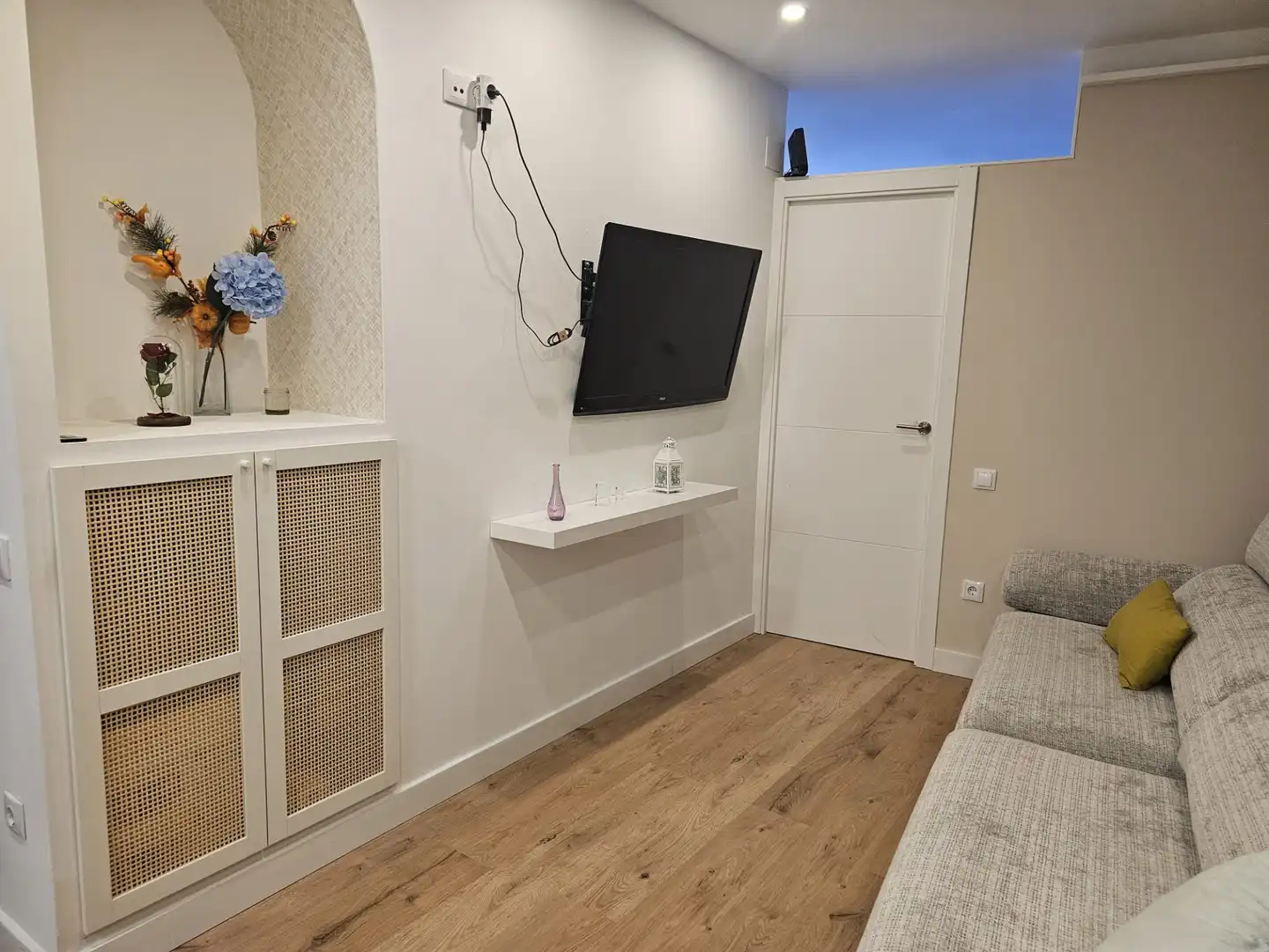 Sala d'estar de Pis en venda en Sant Andreu de la Barca amb Aire condicionat, Calefacció i Parquet