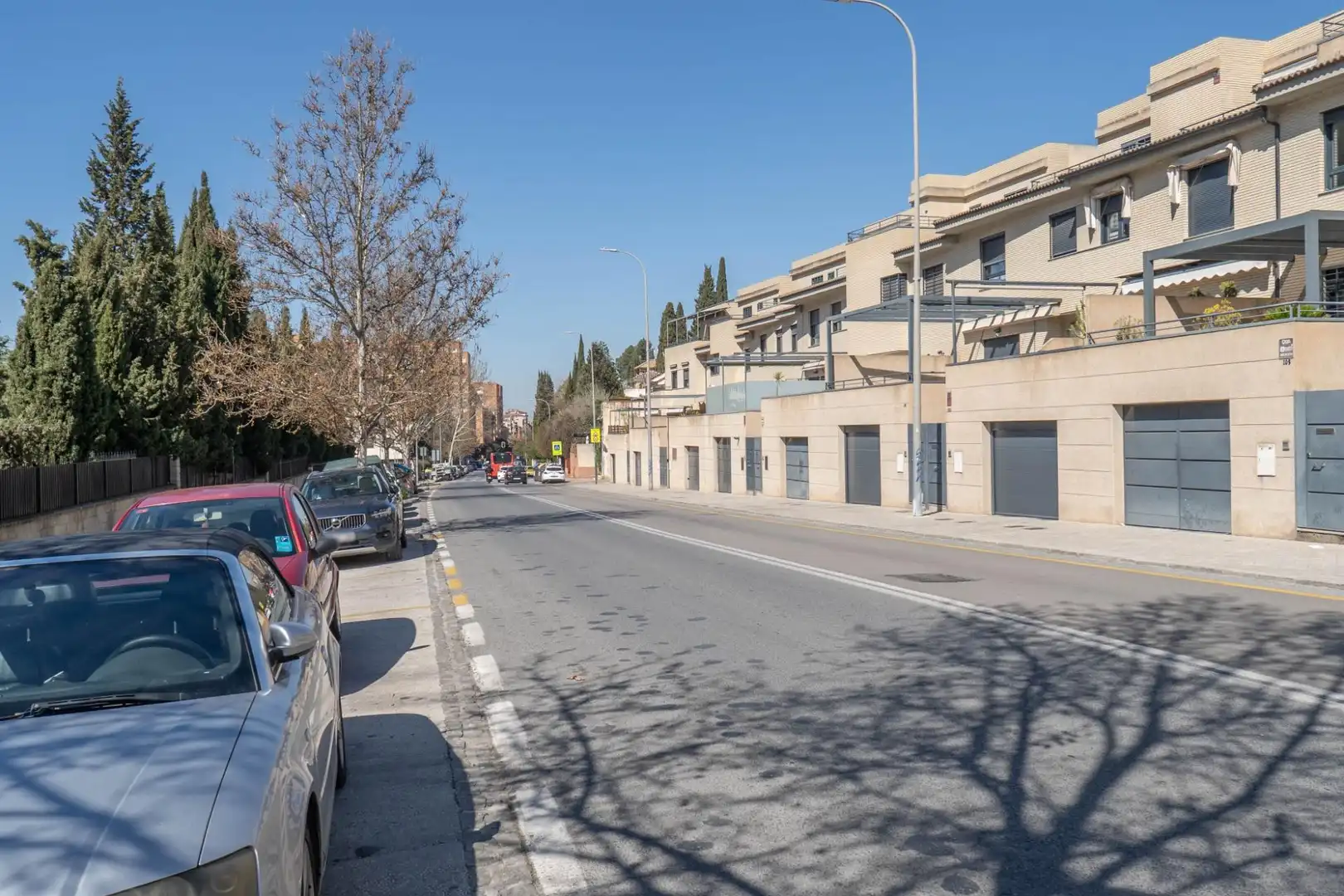 Vista exterior de Casa o xalet en venda en Granada amb Calefacció, Terrassa i Traster