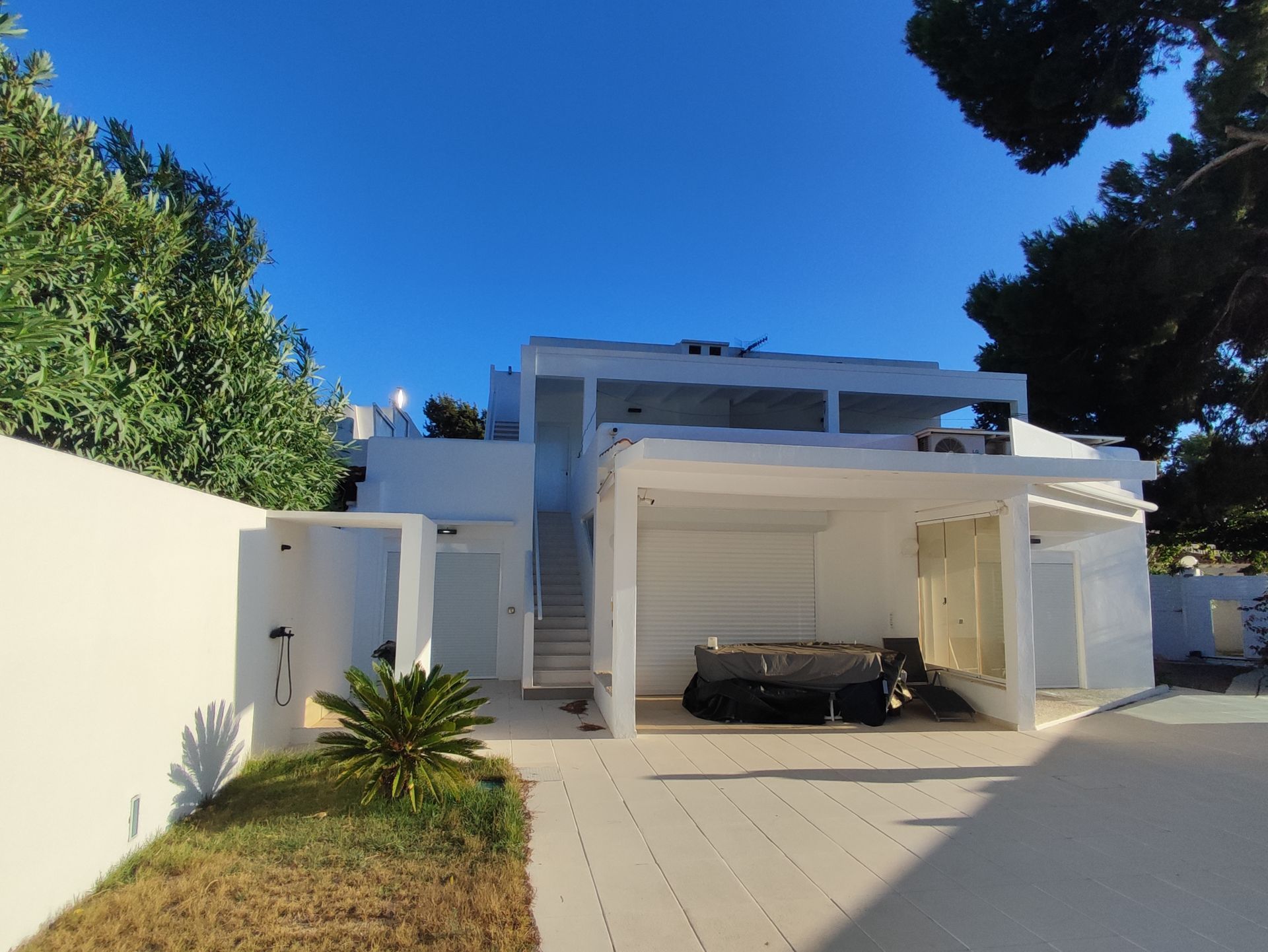 Vista exterior de Casa o xalet en venda en Sant Josep de sa Talaia amb Calefacció, Jardí privat i Terrassa