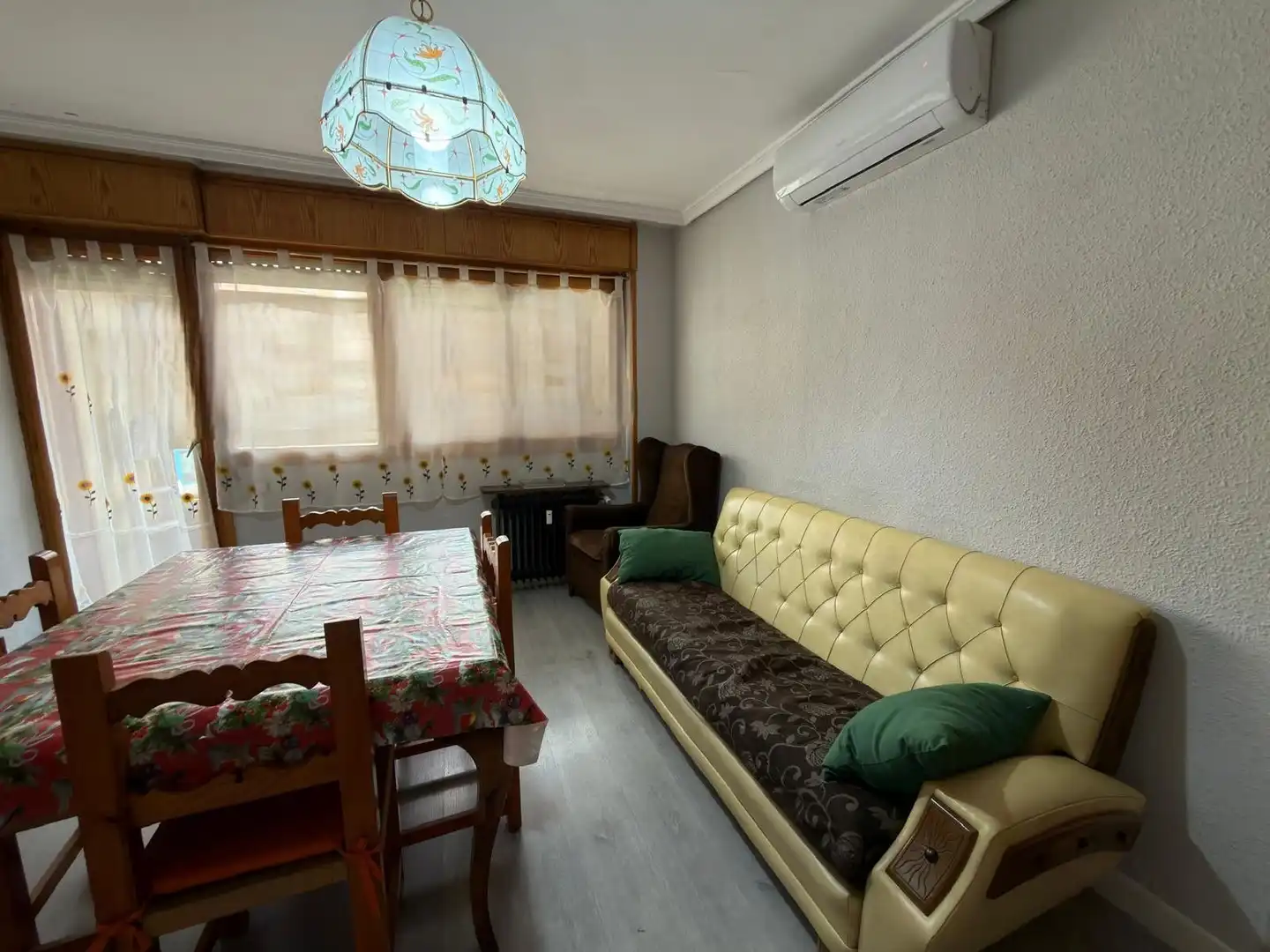 Flat with lift for sale in Reyes Católicos - Paseo San Antonio, imagen 2
