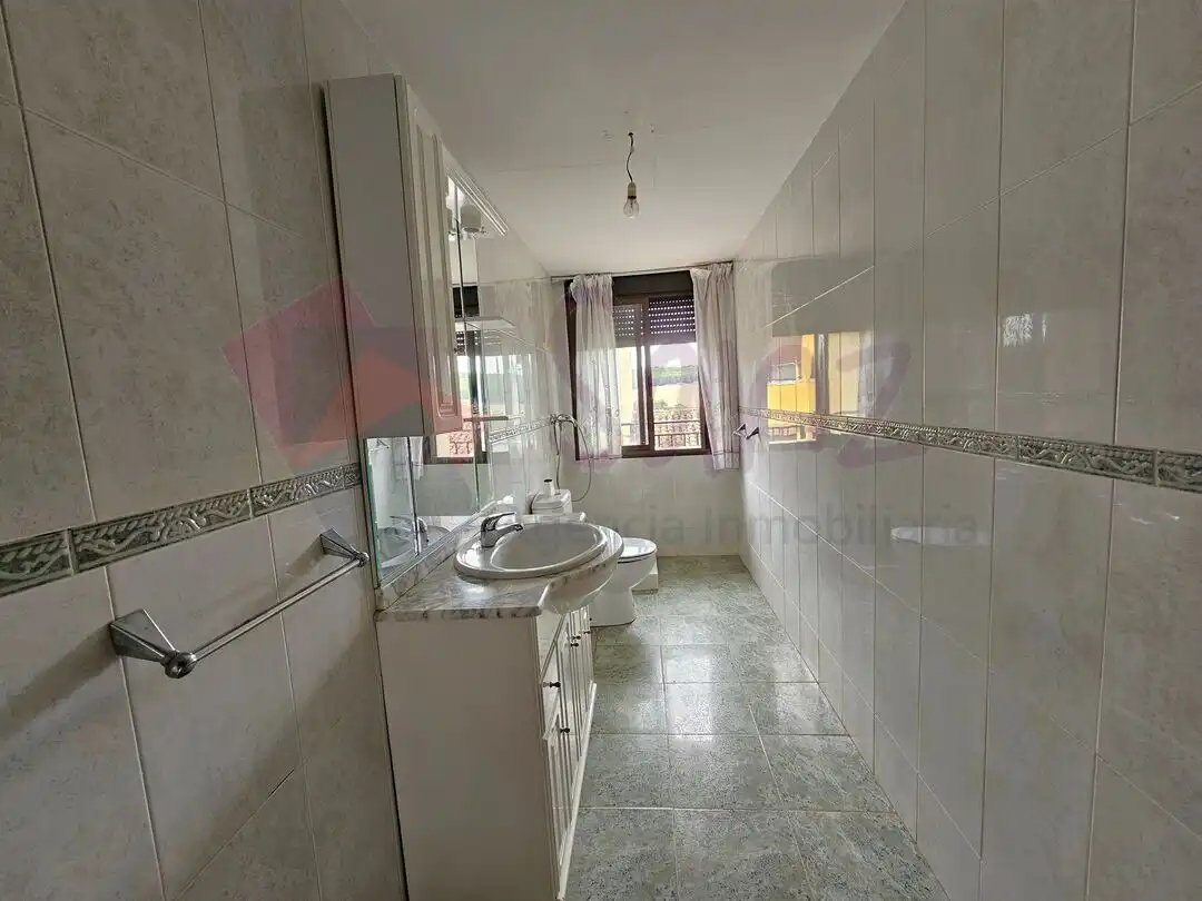 Baño de Casa o chalet en venta en Lazagurría con Calefacción, Terraza y Trastero