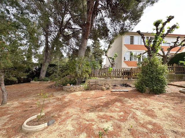 Casa-chalet en Venta en Sant Salvador