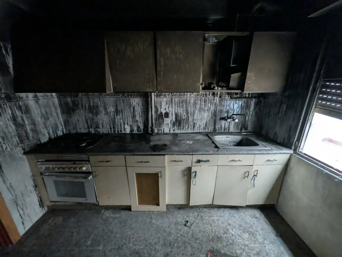 Cocina de Piso en venta en Flores de Sil - La Placa