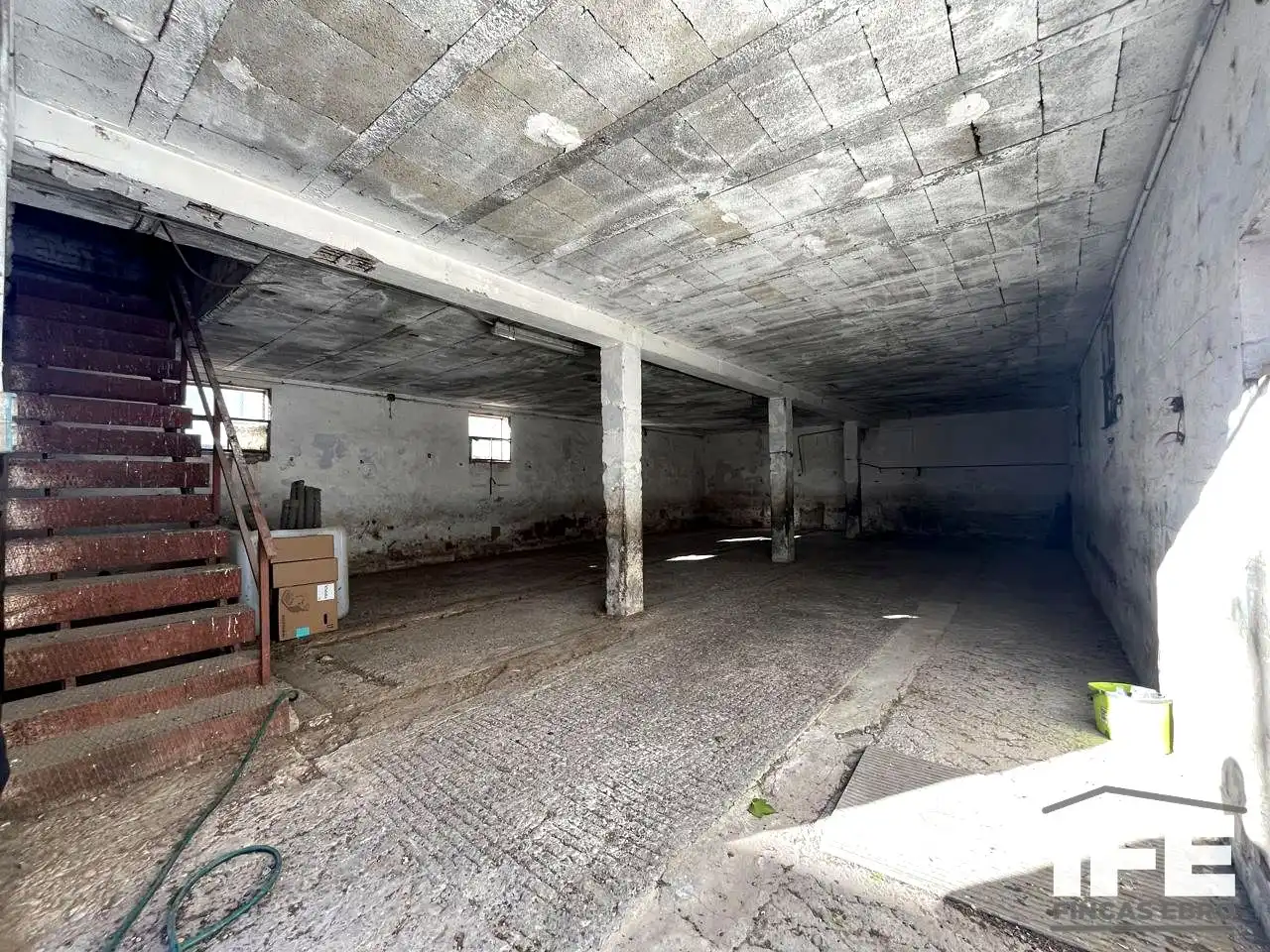 Industrial buildings for sale in Alagón