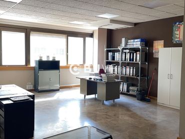 Office space with lift for sale in ARCO LADRILLO