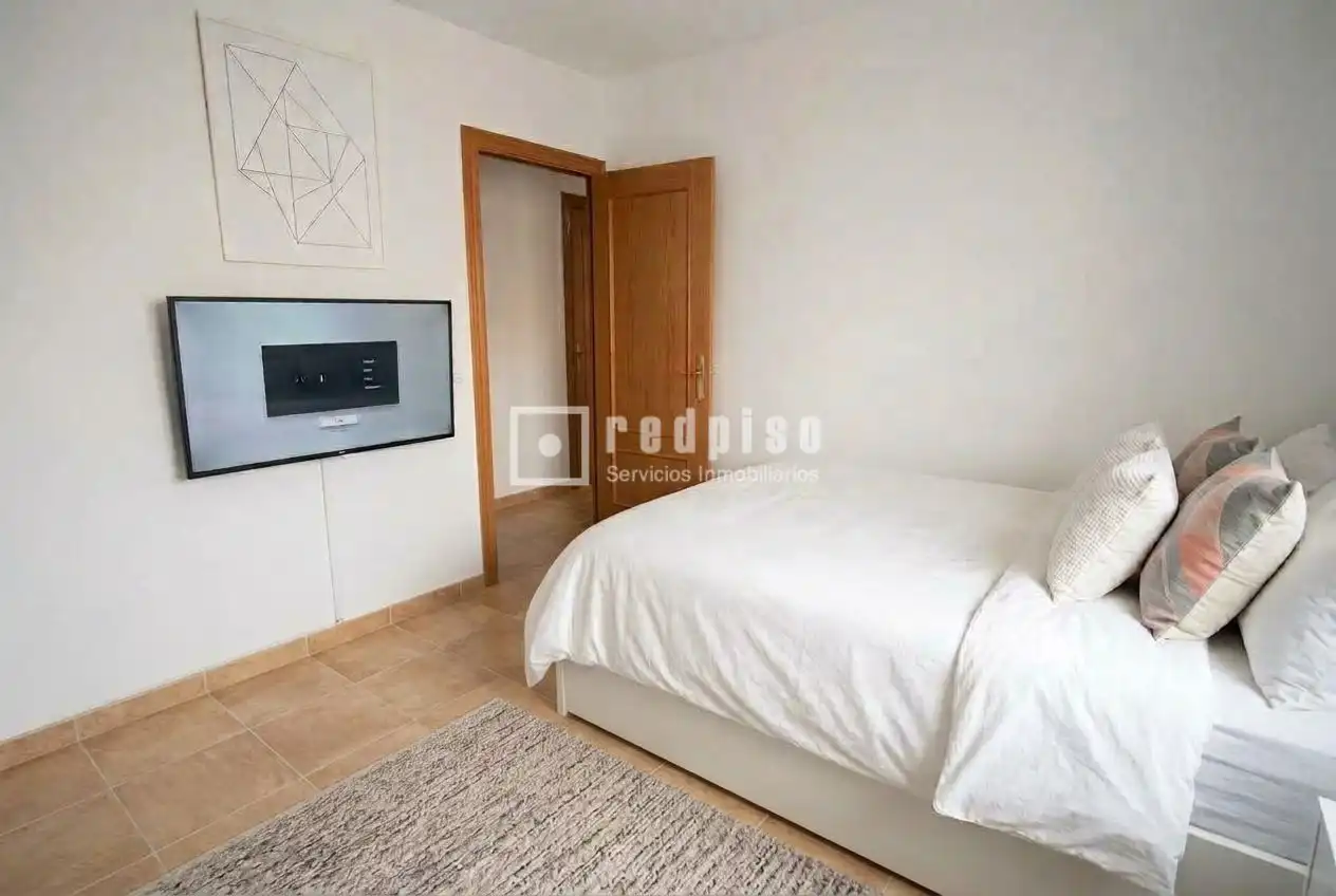 Bedroom of Flat for sale in Carretera de Cádiz