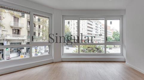 Foto 2 de Piso en venta en Carrer de Còrsega, Vila de Gràcia, Barcelona